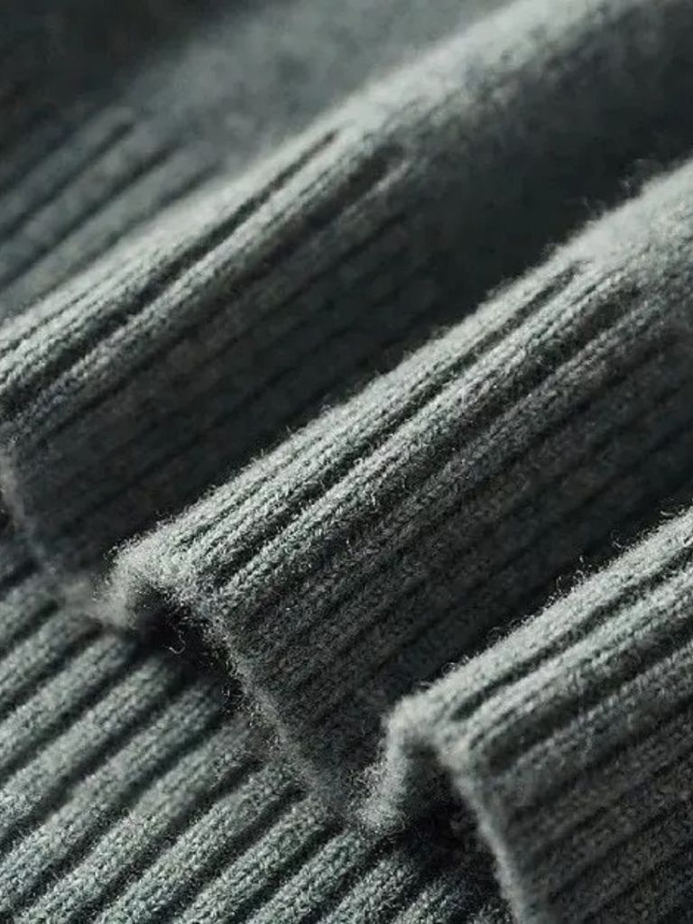 100% Merino Wool Turtleneck Sweater - Verocci Essentials